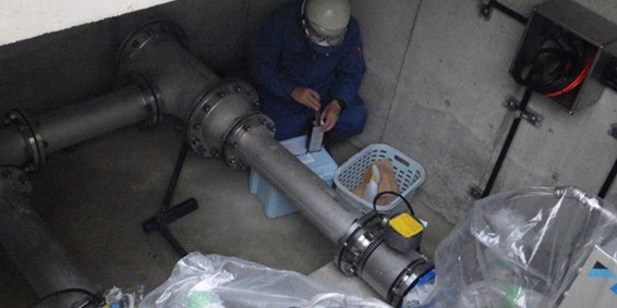 佐井寺配水場マイクロ水力発電所の水質検査
